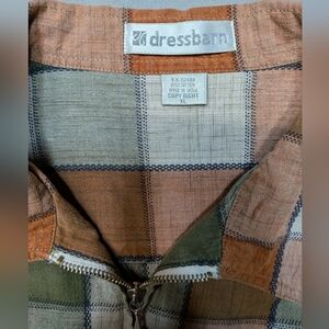 Dressbarn Plaid Zip-Up Shaket.